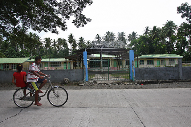 Classes are still suspended in Kapinpilan Central Elementary School in Barangay Kapinpilan, Midsayap town, North Cotabato Province on Tuesday, September 24, as skirmishes between government troops and the Bangsamoro Islamic Freedom Fighters (BIFF) that began Monday continue. MindaNews Photo by Ruby Thursday More