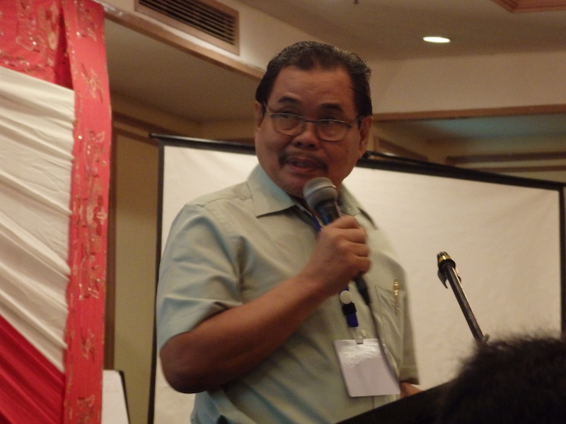 Mohagher Iqbal, chair of the MILF peace implementing panel, at the Kusog Mindanaw conference on federalism on Nov. 30. Iqbal says the MILF stand is still "BBL first." MindaNews photo by Carolyn O. Arguillas