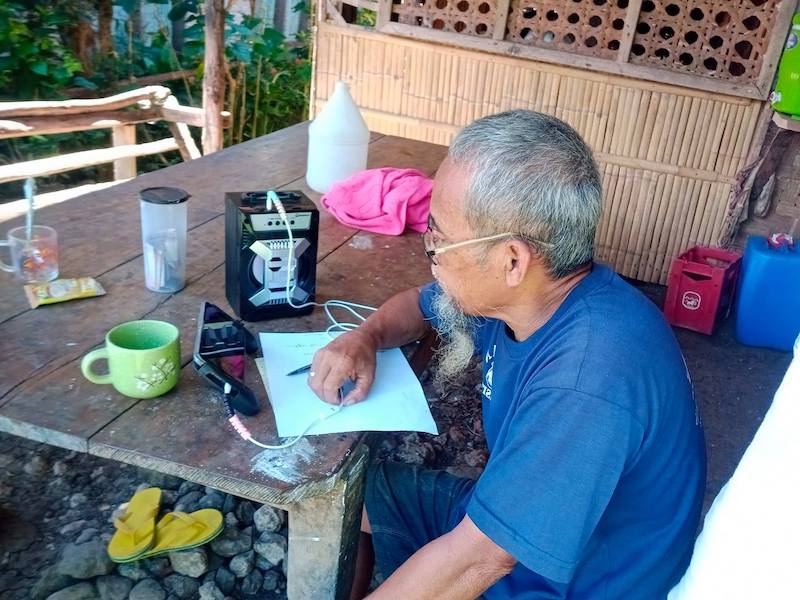 Steady Mind: Blaine Davy Matugol graduated from college at the age of 66 and wants to continue studying